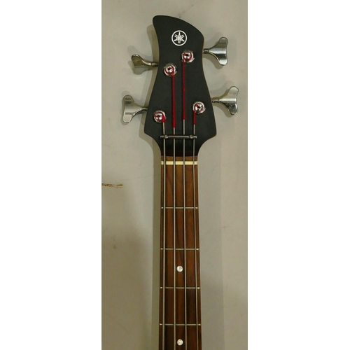 1073 - Yamaha 4-string bass electric guitar, overall length 111cm.