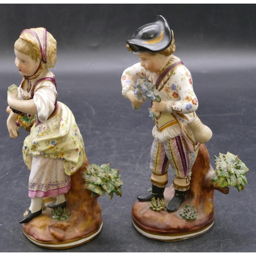 157 - A pair of 18th Century Derby figurines of a young gentleman and lady with encrusted flowers and garl... 