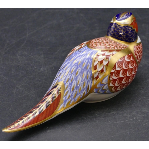 171 - A Royal Crown Derby Imari patterned paperweight in the form of a bird, 17.5cm long