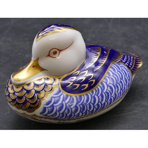 172 - A Royal Crown Derby Imari patterned figure of a duck, 12cm long