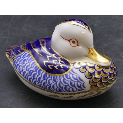 172 - A Royal Crown Derby Imari patterned figure of a duck, 12cm long