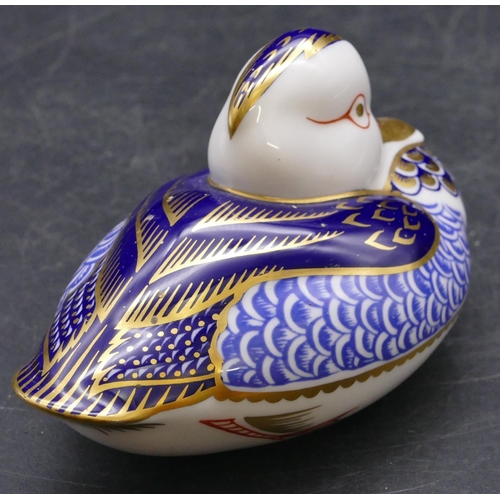 172 - A Royal Crown Derby Imari patterned figure of a duck, 12cm long