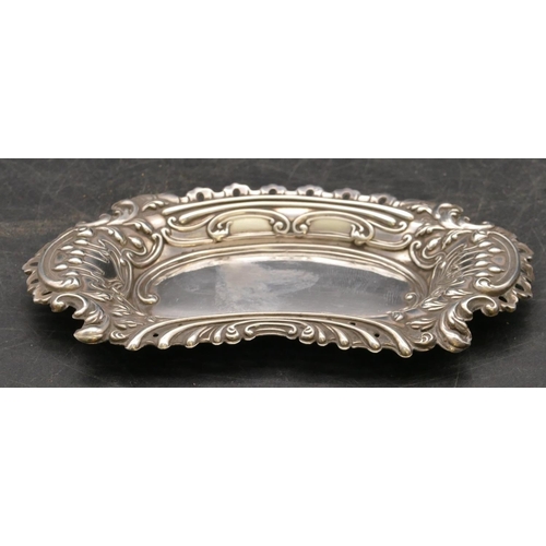 258 - A Birmingham silver scallop shaped pin dish with embossed floral and leaf decoration, 12.5cm wide, 0... 