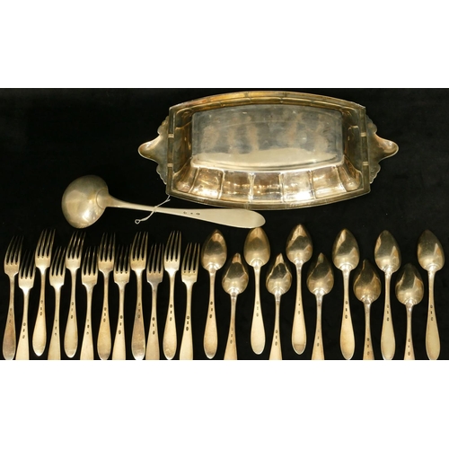 267 - A Henin Continental flatware service, 1 ladle, 12 forks, 11 spoons and a Continental rectangular 2-h... 