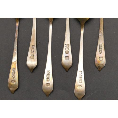 275 - A set of 6 silver teaspoons 