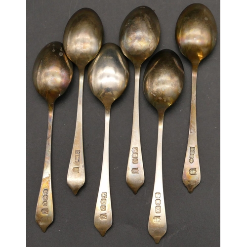 275 - A set of 6 silver teaspoons 