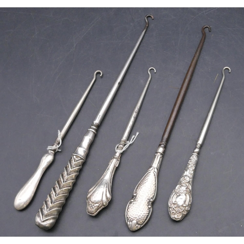 334 - 5 various silver handled button hooks. (5)