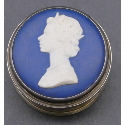 385 - A Modern Limited Edition London silver and Wedgwood Jasperware pill box 