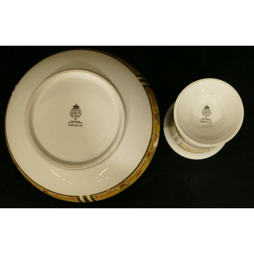 41 - A modern Royal Worcester 