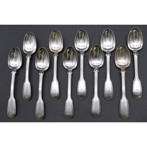 420 - A set of 10 early Victorian silver teaspoons, London 1843, maker's mark WE, 9.9oz