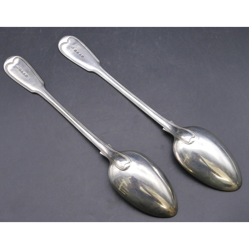 422 - A pair of early Victorian silver basting spoons, London 1843, maker's mark WE, 12.4oz