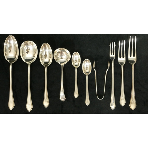 430 - A George VI silver flatware service with engraved crest, 12 dinner forks, 12 smaller forks, 12 soup ... 