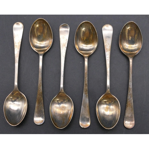 447 - A set of 6 Sheffield silver teaspoons, maker's mark JD&S in fitted blue leather case, 1.5oz