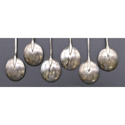 496 - A set of 6 Birmingham silver coffee bean spoons in fitted black leather case, 1.1oz