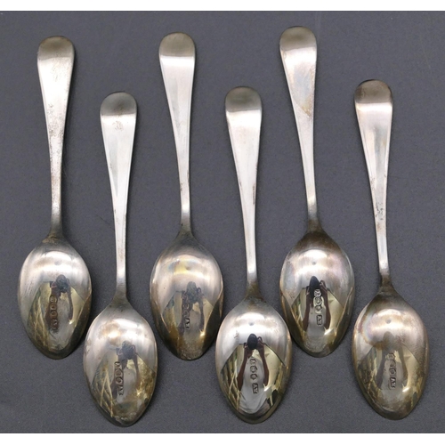 497 - A set of 6 Sheffield silver teaspoons in fitted black leather case, 1.6oz