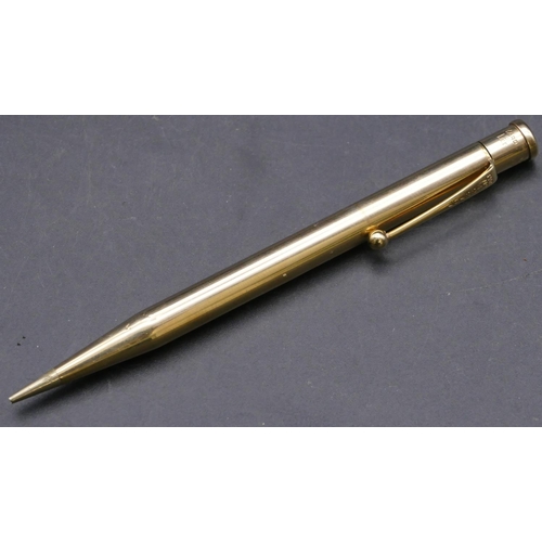 713 - A 9ct gold Yard-O-Led propelling pencil, overall weight 21.35 grams (boxed)