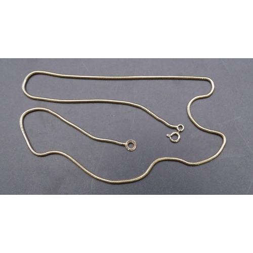 728 - A 9ct gold snake linked chain, 42cm long, 6 grams