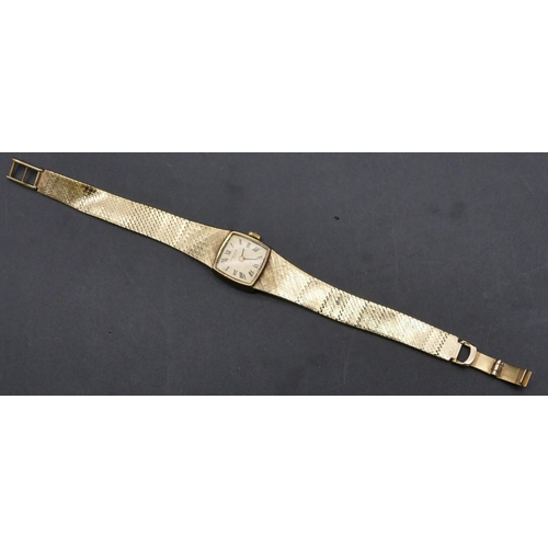 735 - A 9ct gold Favere-Leuba, Geneva Ladies' square wristwatch with matching strap bracelet, weighable go... 