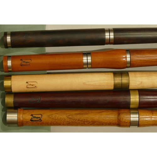 988 - 25 various wood, aluminium and plastic flutes and fifes, makers include Angus, Tony Dixon, Aulos and... 