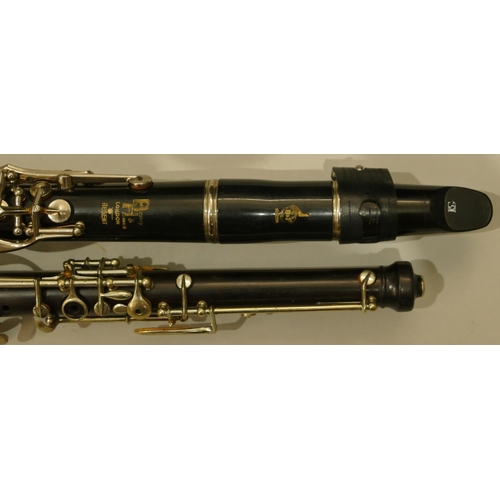 992 - A Boosey & Hawkes London clarinet and an oboe (2)