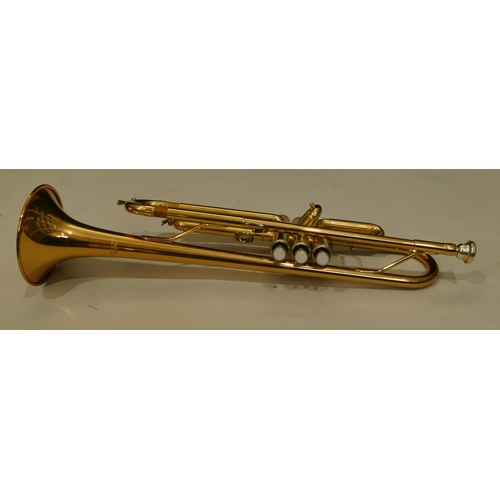 998 - A brass Yamaha trumpet stamped YTR4335G, serial number 603230, Yamaha 3 mouth pieces numbered 11E4, ... 