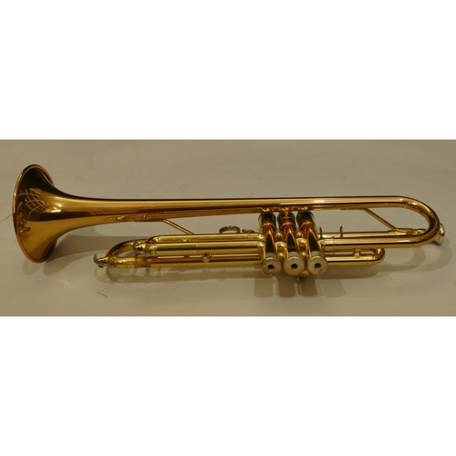 998 - A brass Yamaha trumpet stamped YTR4335G, serial number 603230, Yamaha 3 mouth pieces numbered 11E4, ... 