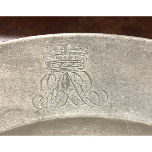 6181 - An early pewter charger, stamped John Carpenter London to back and inscribed to front, 38cm diameter... 