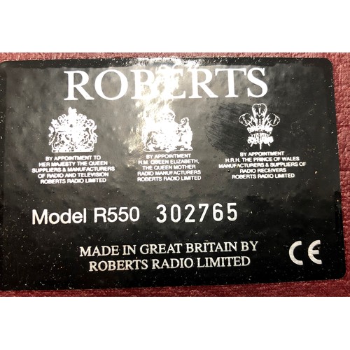 7090 - A Roberts Revival radio model R550 302765, (working) and a Pure digital radio, serial number 14005F6... 