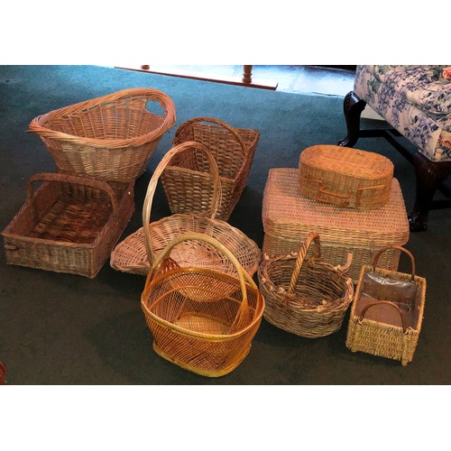 7086 - 9 various wicker baskets. (not held by PFW)