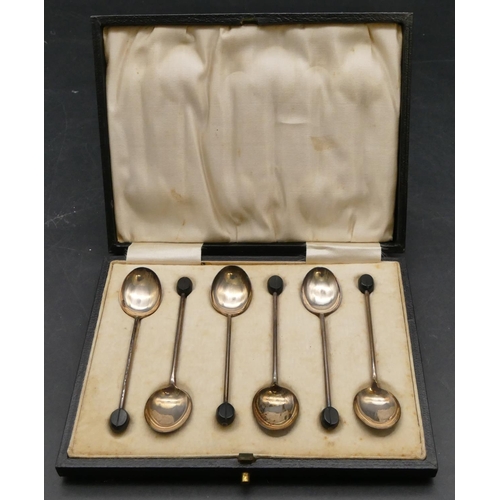 171 - A set of 6 Birmingham silver coffee bean spoons in fitted black leather case, 1oz gross