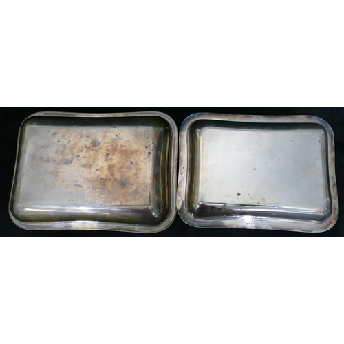 177 - A silver plated rectangular entrée dish with gadroon rim with cover, 29cm wide, a smaller entrée dis... 