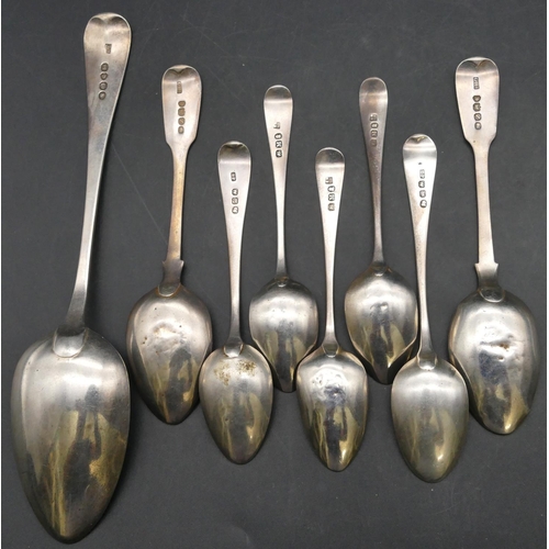 207 - A Victorian silver tablespoon and 7 various silver teaspoons, 4.9oz (8)