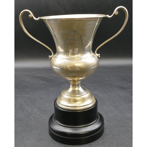 208 - A George V silver round 2-handled trumpet shaped trophy (inscribed with presentation), London 1924, ... 