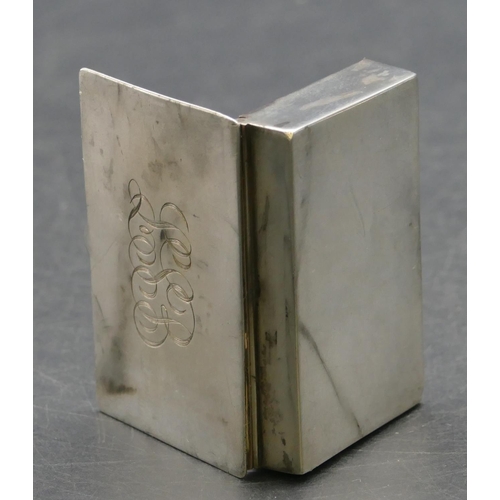 221 - A Sterling silver rectangular shaped stamp box, hinged lid with engraved monogram, 5.2cm wide, 1oz