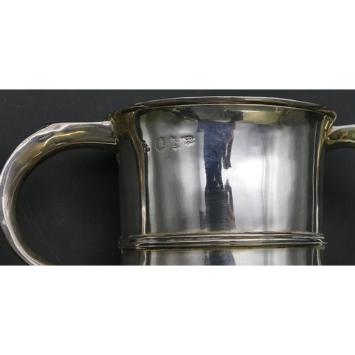 237 - A George II silver 2-handled cup on sweeping foot, London 1752 (marks rubbed), 14cm high, 10.6oz