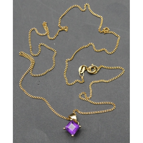 387 - A 9ct gold amethyst pendant on a 9ct gold chain, overall weight 2.6 grams gross