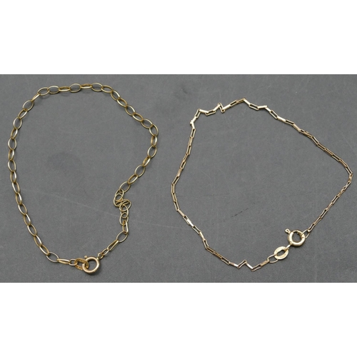 390 - A thin 9ct gold bracelet and another similar bracelet, 1.8 grams (2)