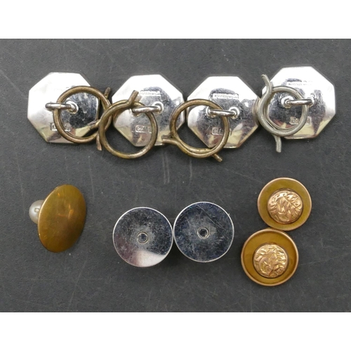 399 - 3 9ct white gold gentlemen's buttons, set with Mother of Pearl, 2 matching dress stud and 3 other ye... 