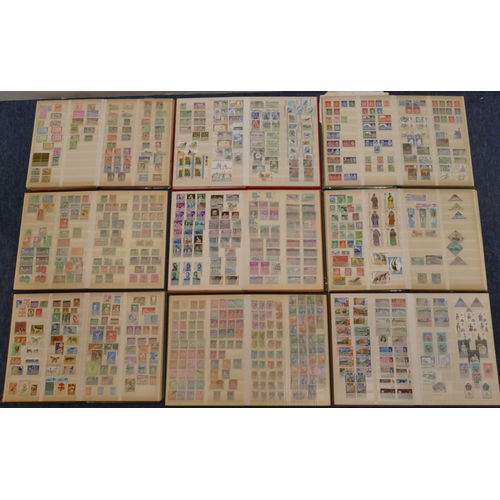 538 - 9 UK Commonwealth and other stamp albums