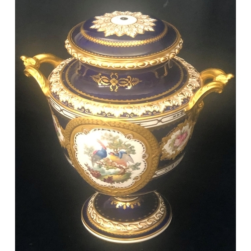 95 - An early 20th Century Royal Crown Derby round bulbous thin necked 2-handled lidded vase by Darlingto... 