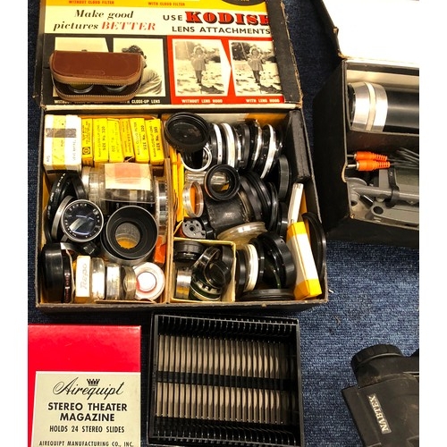 7141 - A large quantity of photographic and film equipment, including an Ingento Sure Shot Flash Lamp, a Ko... 