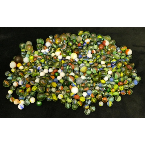 108 - A quantity of various marbles