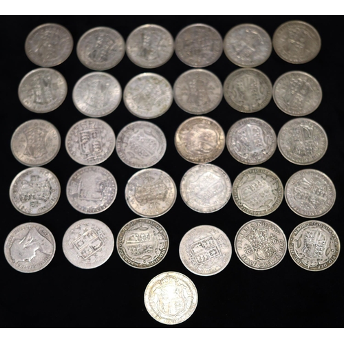 624 - A 1907 Half Crown and 30 various Victorian and late silver Half Crowns, 358 grams