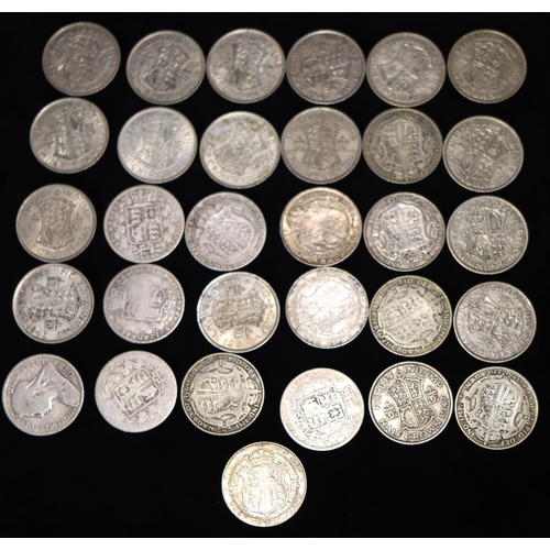 624 - A 1907 Half Crown and 30 various Victorian and late silver Half Crowns, 358 grams