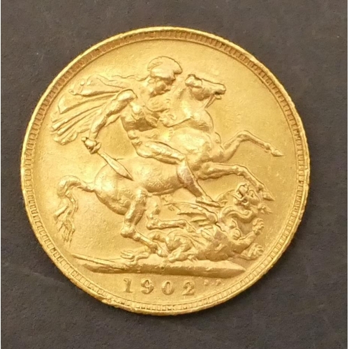 642 - An Edward VII gold Sovereign, 1902