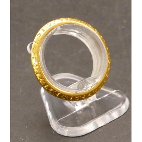 671 - A 22ct gold wedding ring, Size K, 2.5 grams