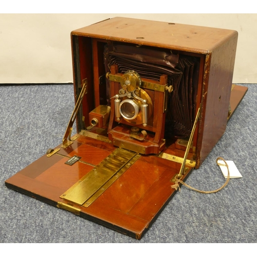 778 - Folmer & Schwing mahogany graphic folding box camera