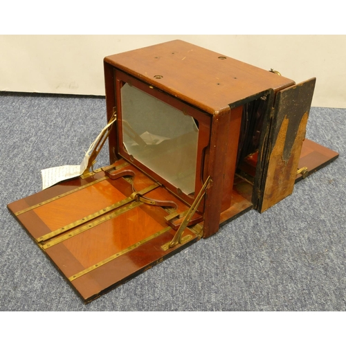 778 - Folmer & Schwing mahogany graphic folding box camera