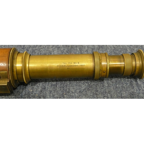 785 - WWI British military brass telescope F.A.Mk5 stamped 1922 with leather grip, 51.5cm long closed