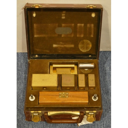 787 - A set of precision calibrated brass weights, quarter oz to 7lb in fitted leather case